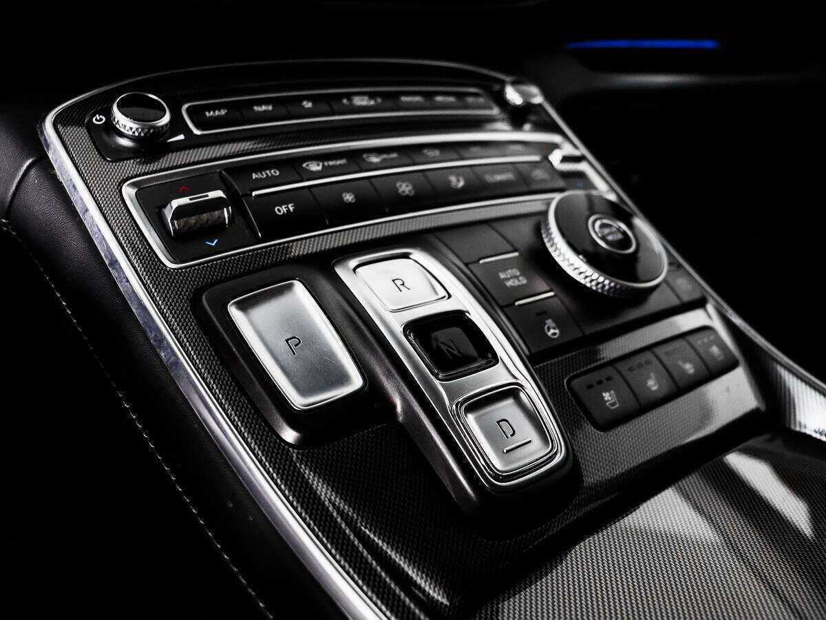 Купить Hyundai Santa Fe с пробегом. Фото: #11