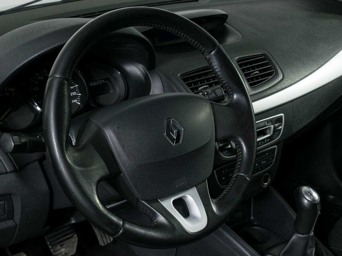 Купить Renault Megane с пробегом. Фото: #13