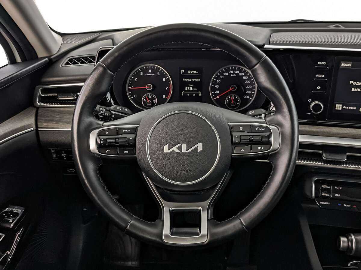 Купить Kia K5 с пробегом. Фото: #19