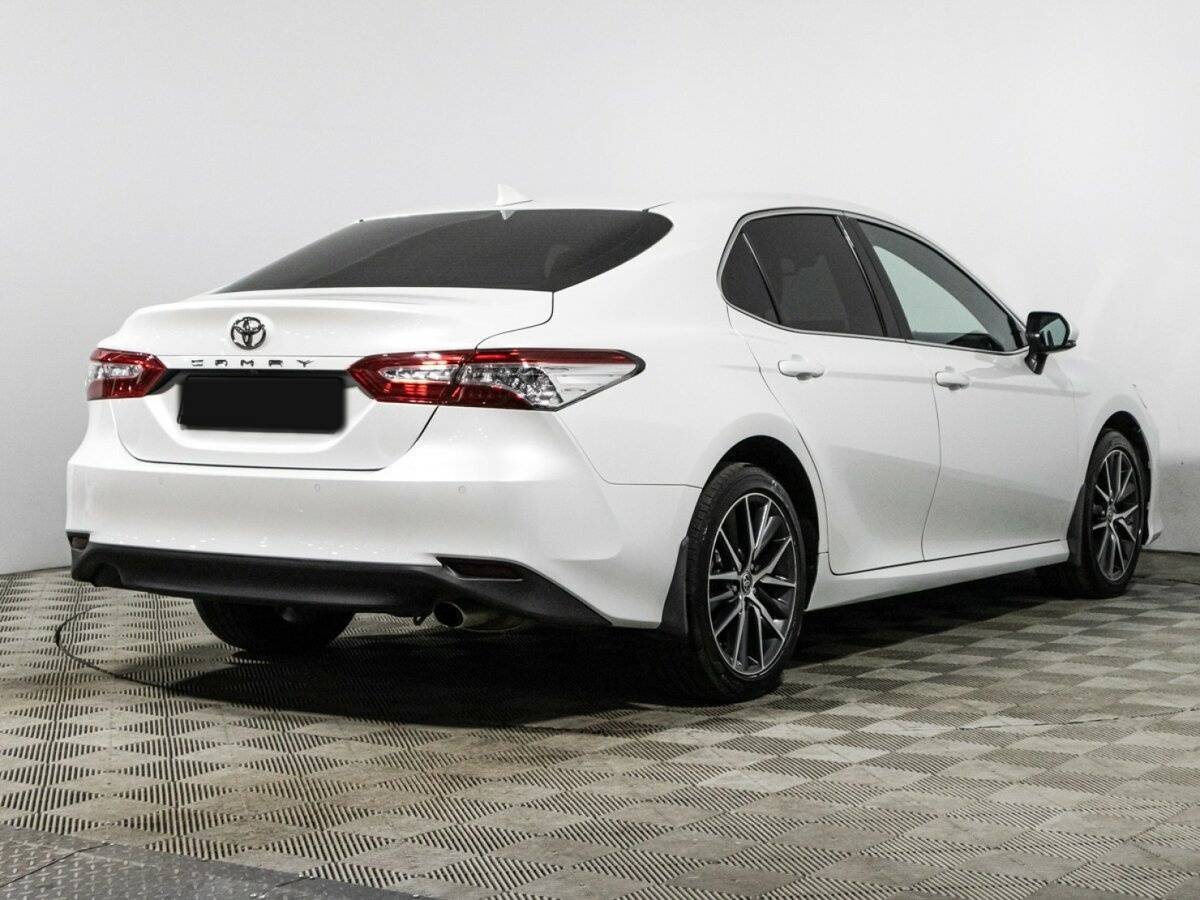 Купить Toyota Camry с пробегом. Фото: #4