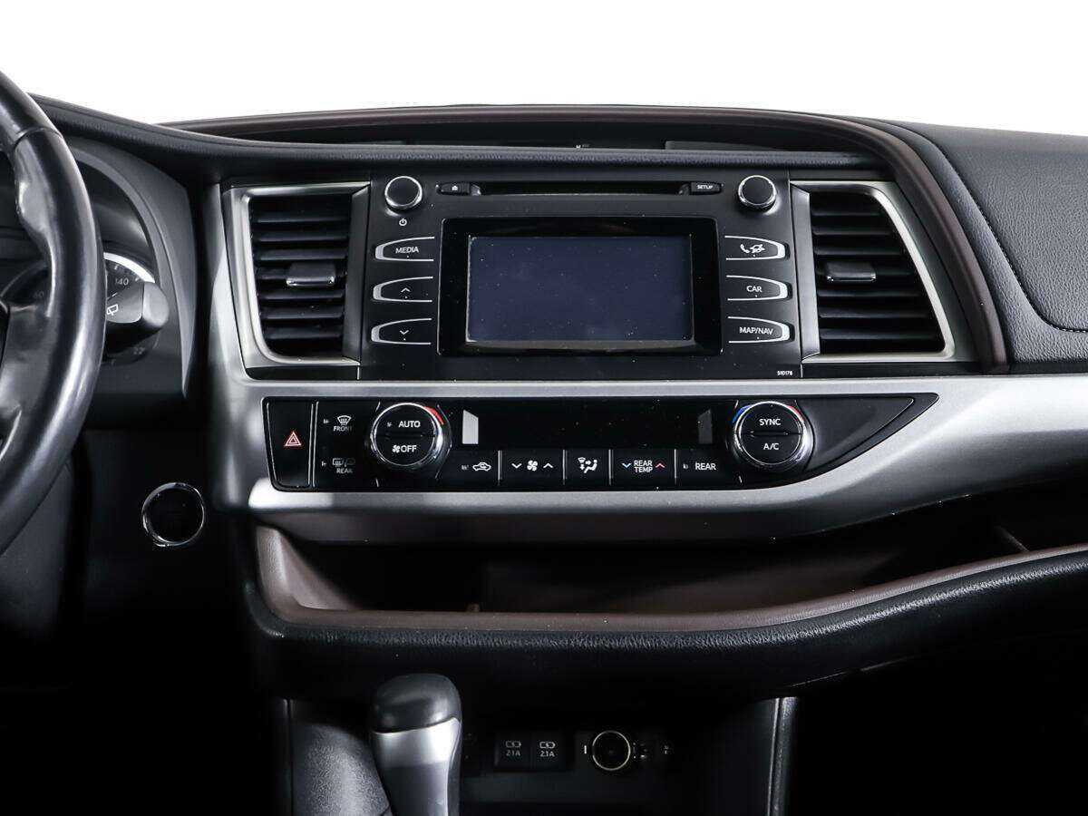 Купить Toyota Highlander с пробегом. Фото: #11