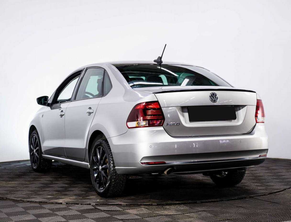 Купить Volkswagen Polo с пробегом. Фото: #3