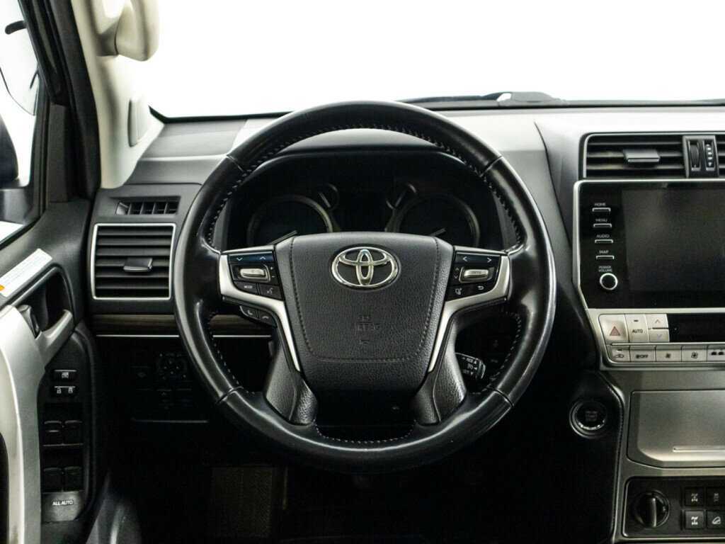 Купить Toyota Land Cruiser Prado с пробегом. Фото: #24