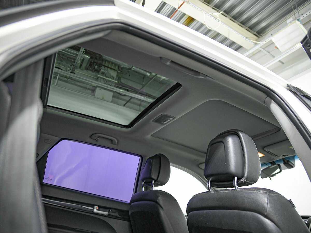Купить Kia Sorento с пробегом. Фото: #17