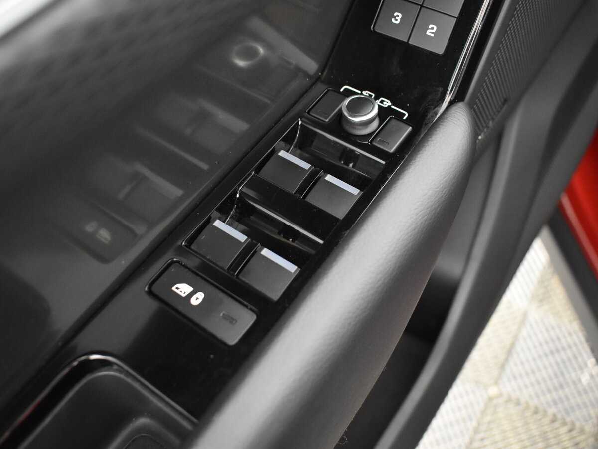 Купить Land Rover Range Rover Velar с пробегом. Фото: #7