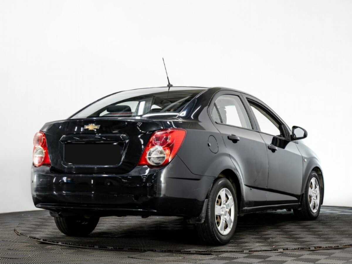 Купить Chevrolet Aveo с пробегом. Фото: #3