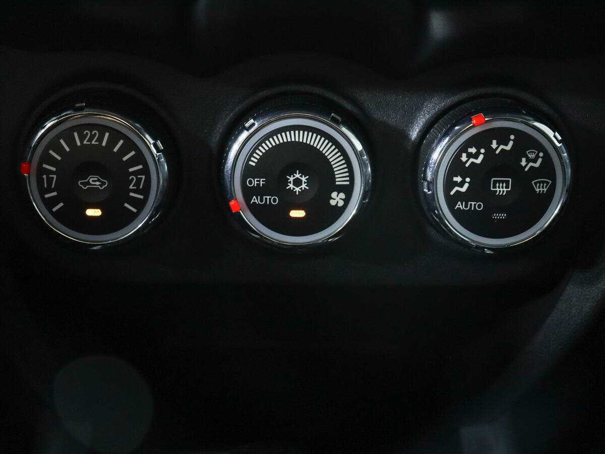 Купить Mitsubishi ASX с пробегом. Фото: #13