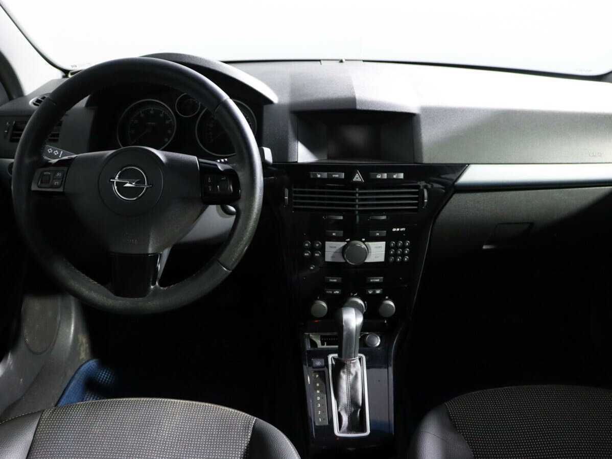 Купить Opel Astra с пробегом. Фото: #8