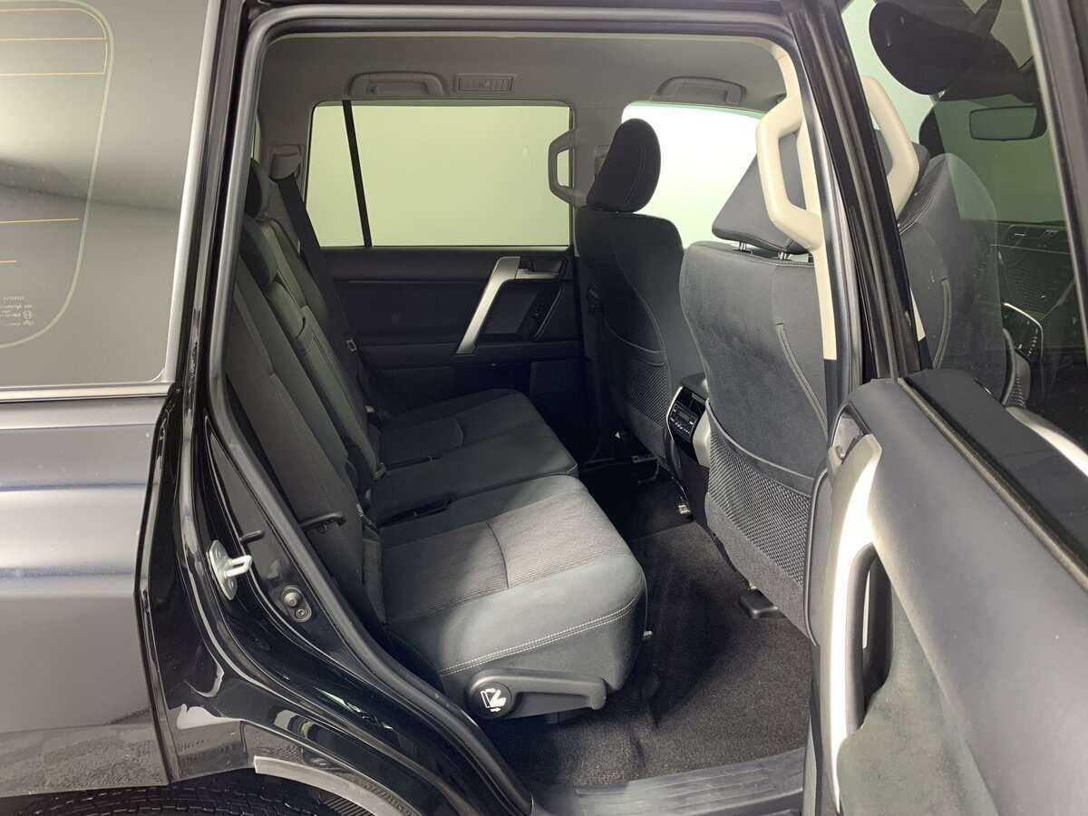 Купить Toyota Land Cruiser Prado с пробегом. Фото: #20