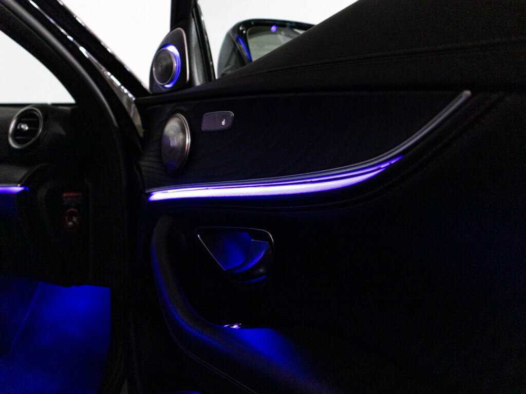 Купить Mercedes-Benz E-Класс с пробегом. Фото: #23