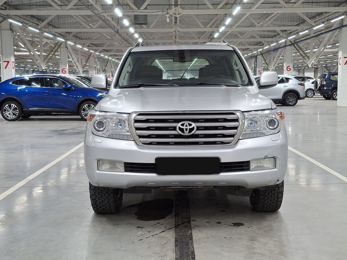 Купить Toyota Land Cruiser с пробегом. Фото: #1