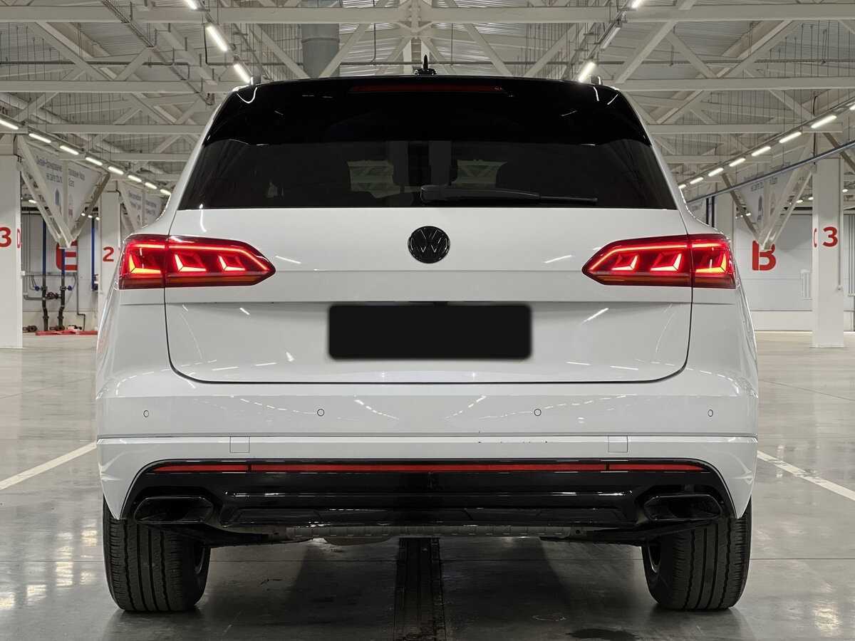 Купить Volkswagen Touareg с пробегом. Фото: #5