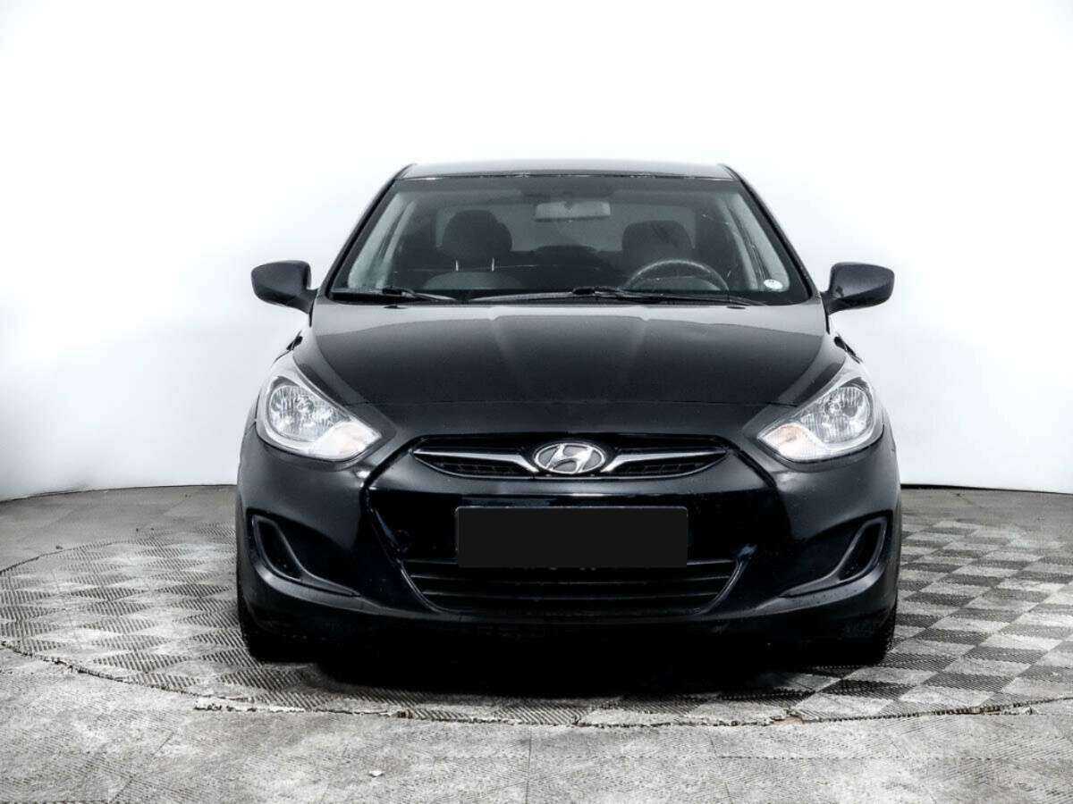 Купить Hyundai Solaris с пробегом. Фото: #1