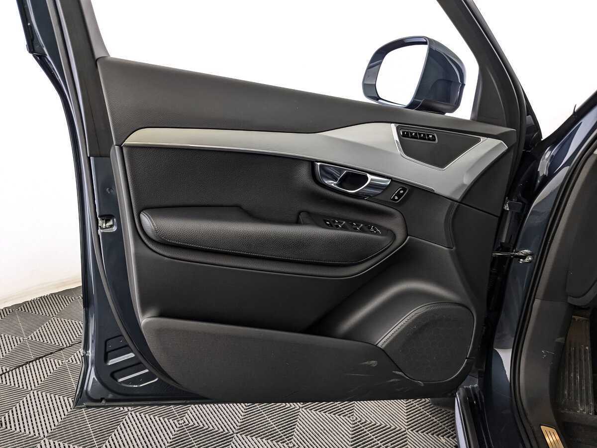 Купить Volvo XC90 с пробегом. Фото: #18