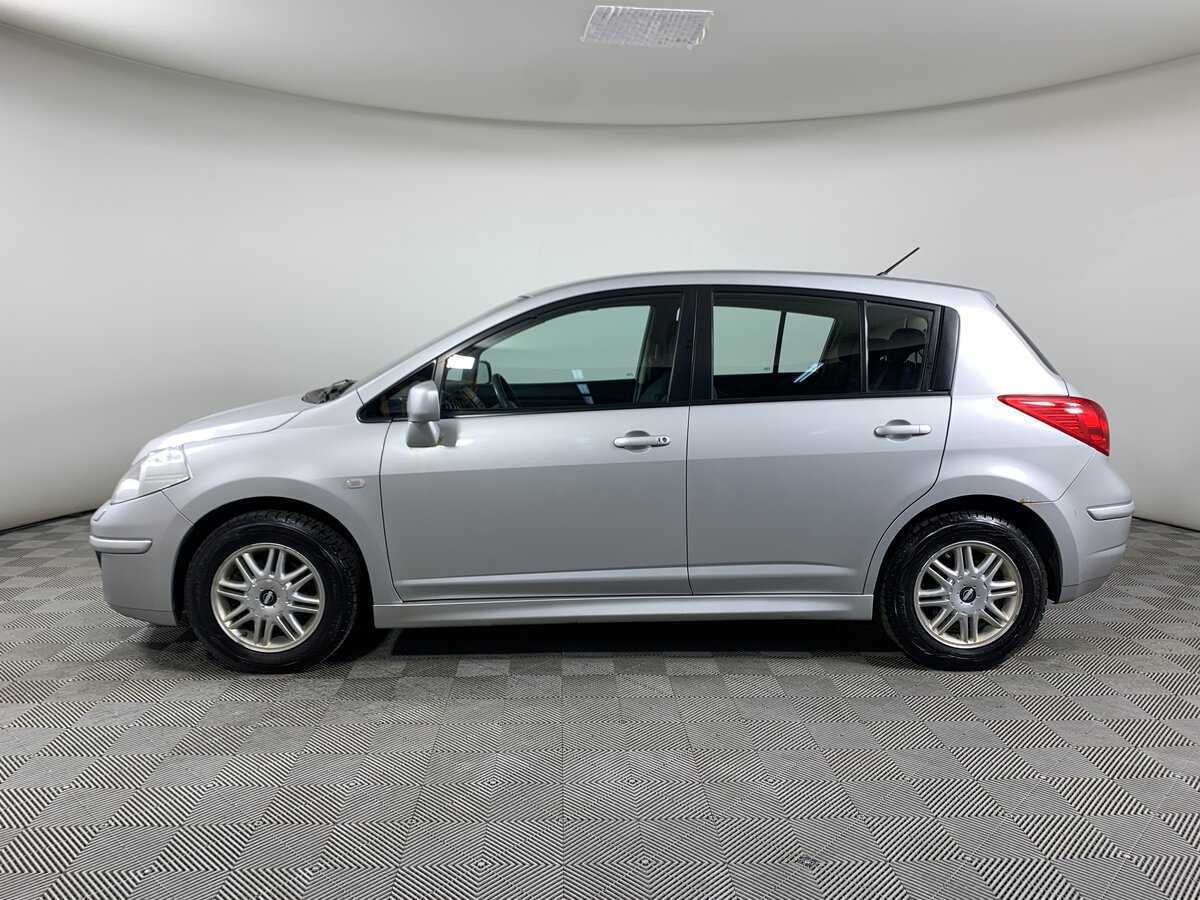 Купить Nissan Tiida с пробегом. Фото: #7