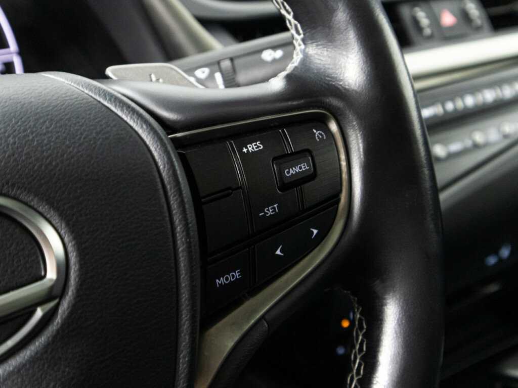 Купить Lexus ES с пробегом. Фото: #20