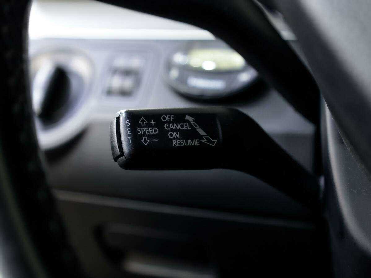 Купить Volkswagen Passat с пробегом. Фото: #16