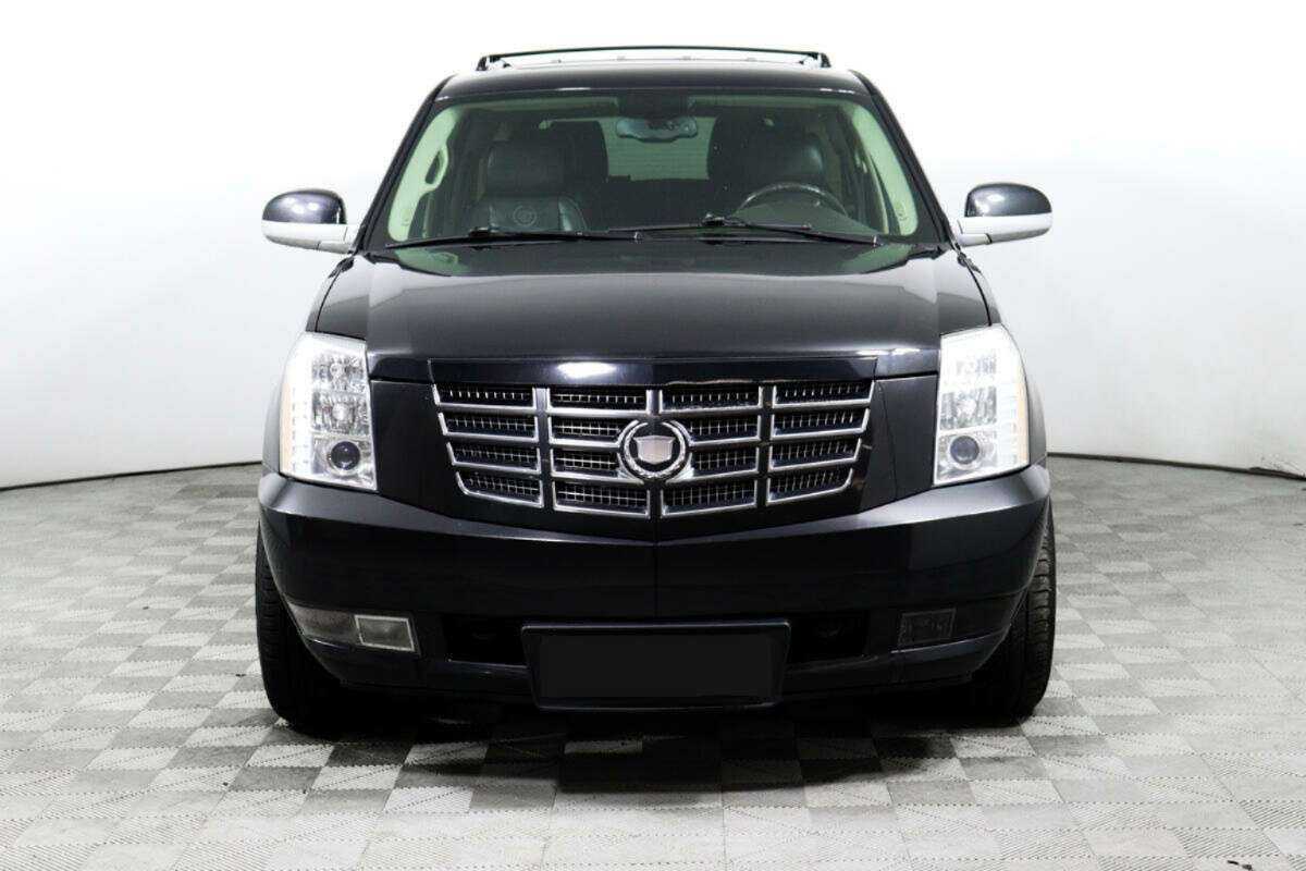 Купить Cadillac Escalade с пробегом. Фото: #1