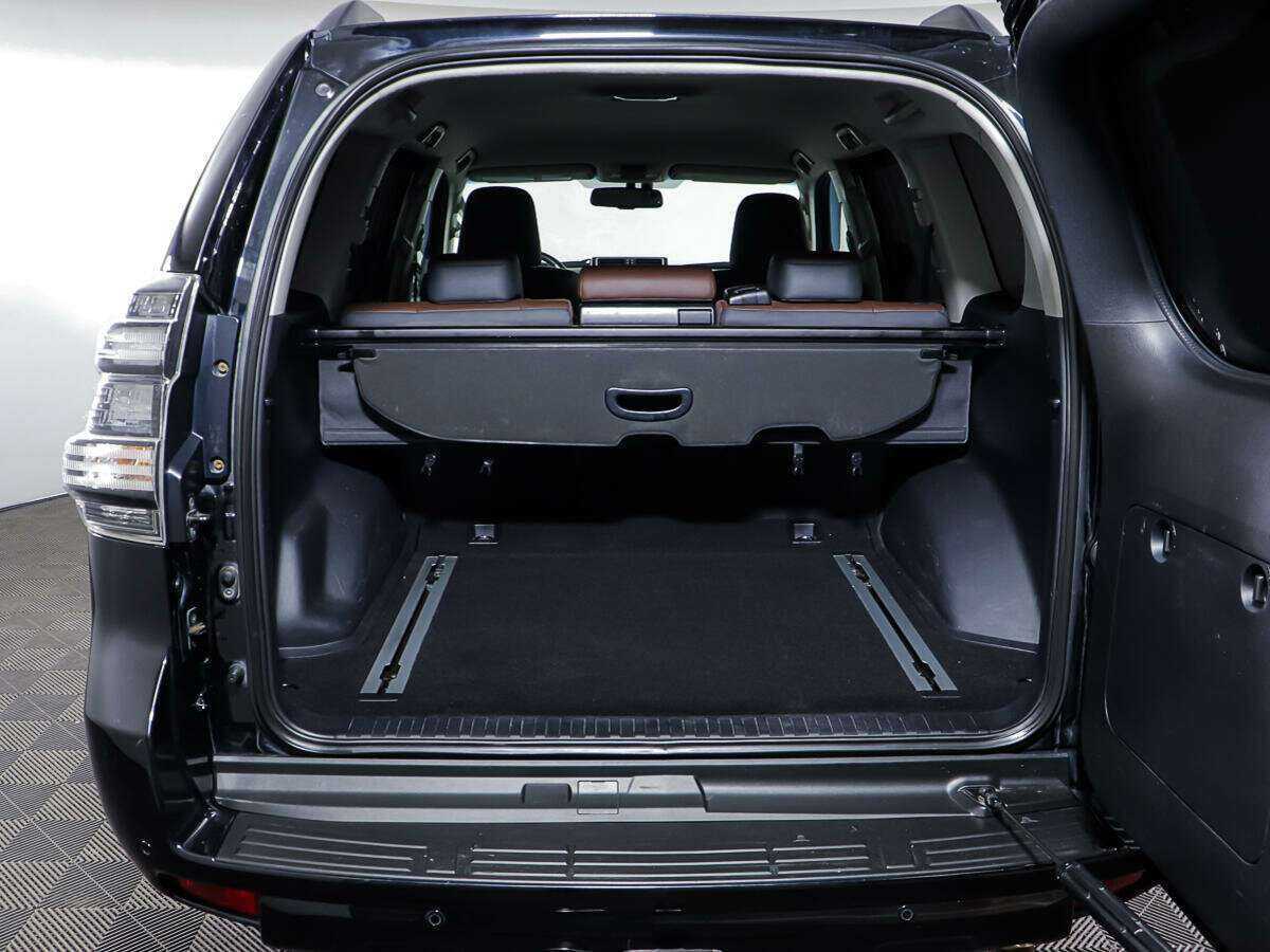 Купить Toyota Land Cruiser Prado с пробегом. Фото: #9