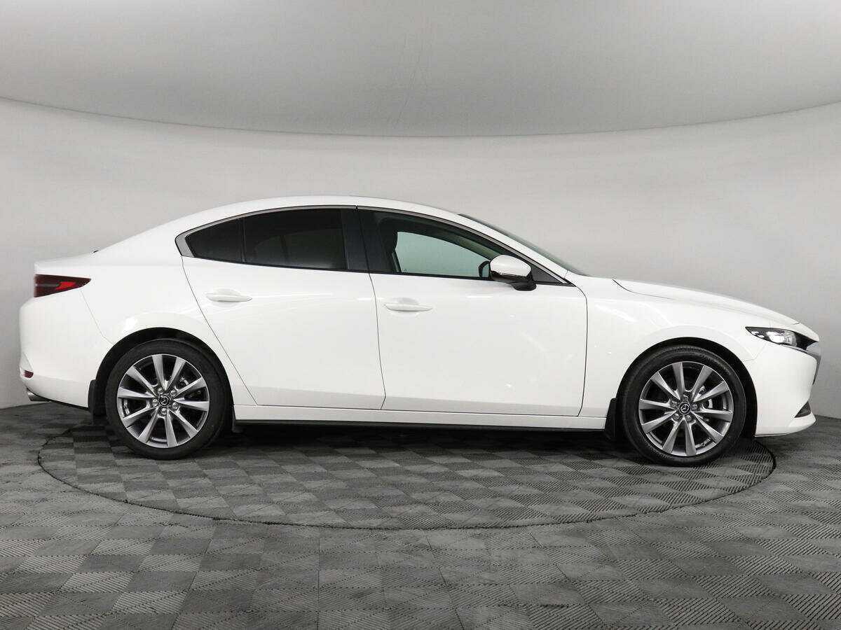 Купить Mazda 3 с пробегом. Фото: #3