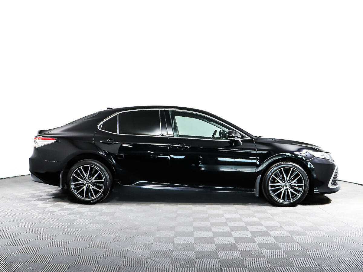 Купить Toyota Camry с пробегом. Фото: #2