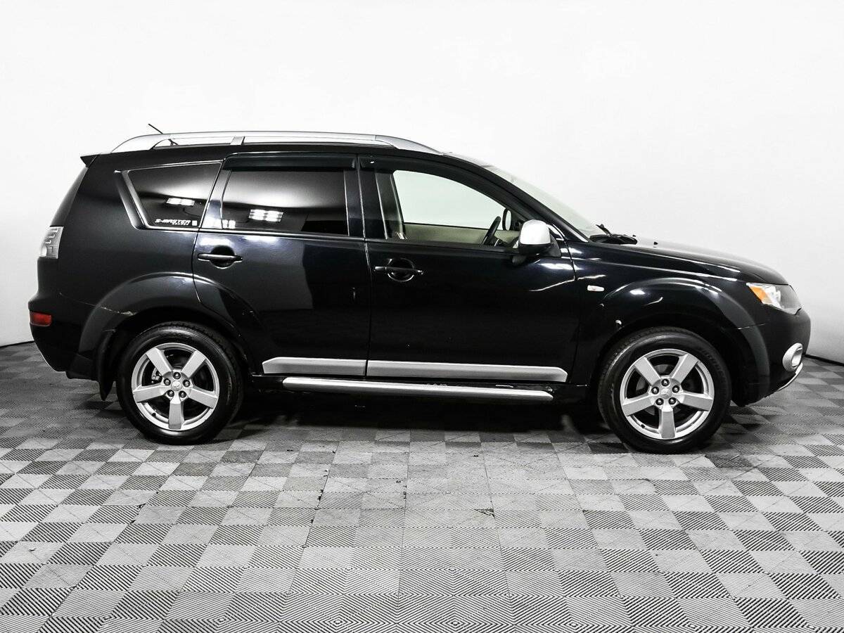 Купить Mitsubishi Outlander с пробегом. Фото: #3