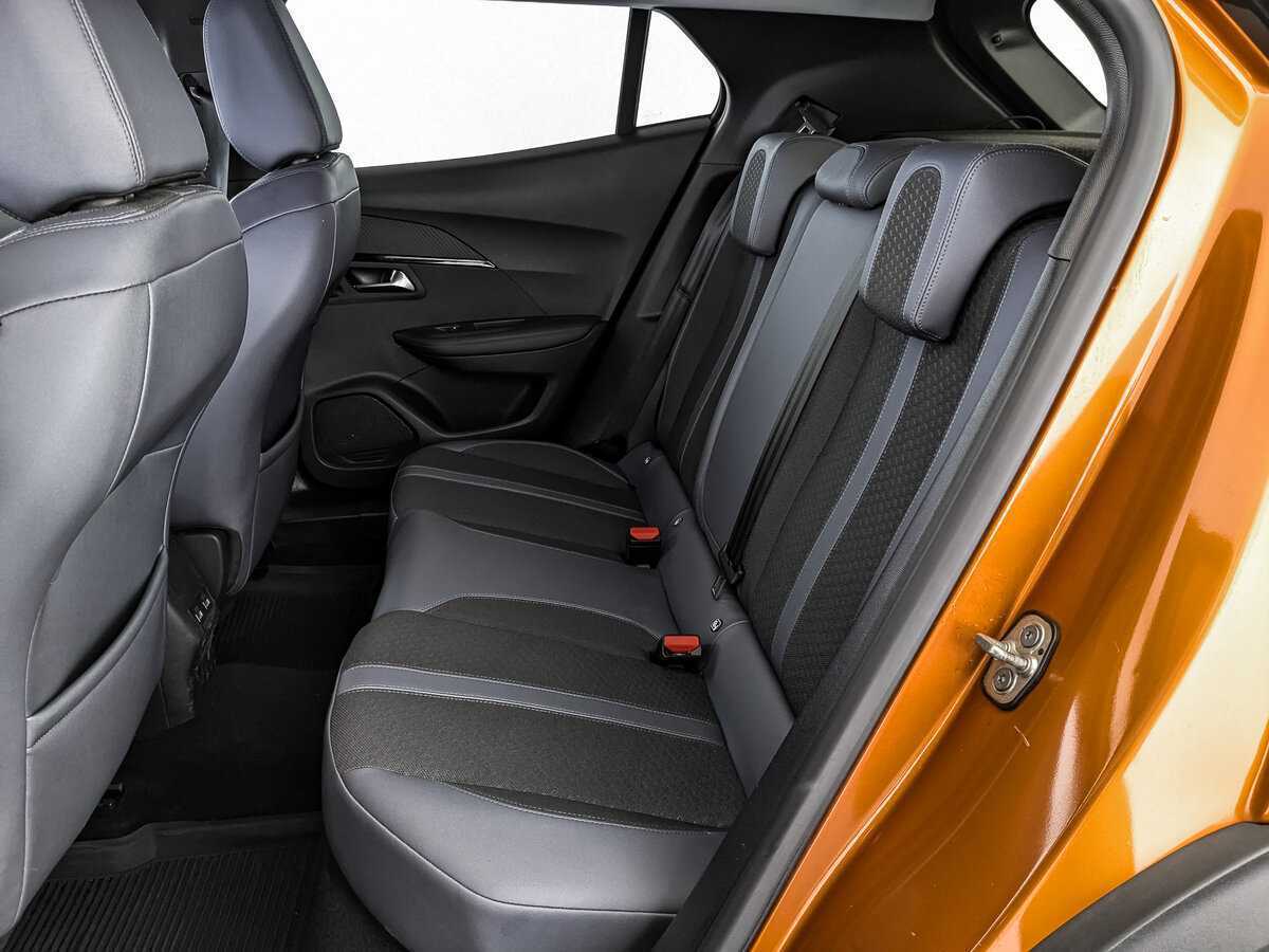Купить Peugeot 2008 с пробегом. Фото: #13