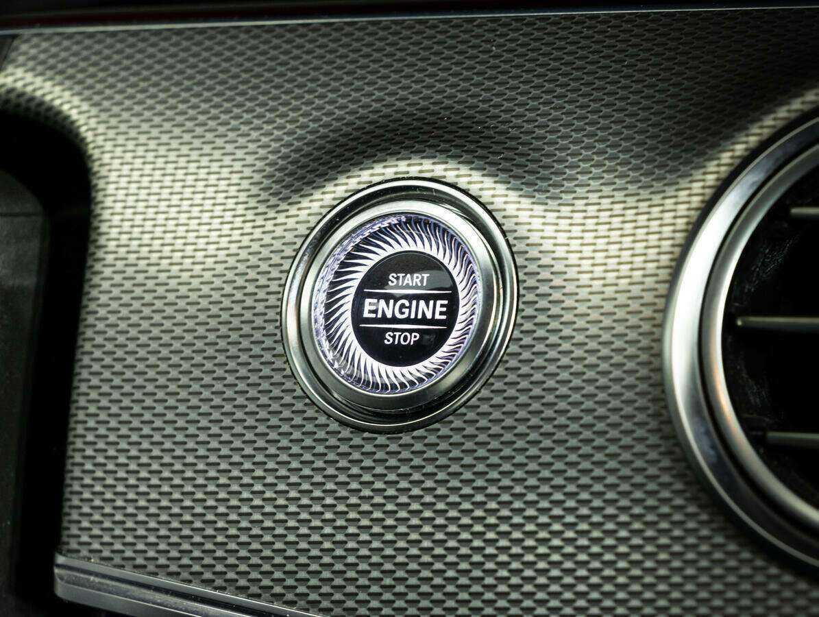 Купить Mercedes-Benz E-Класс с пробегом. Фото: #16