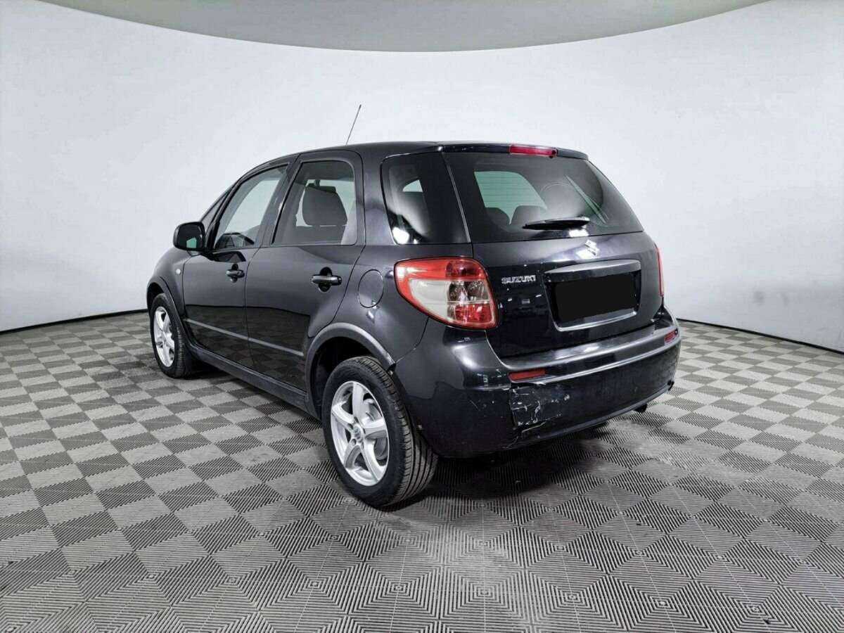 Купить Suzuki SX4 с пробегом. Фото: #4