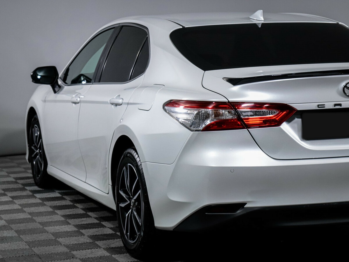 Купить Toyota Camry с пробегом. Фото: #14
