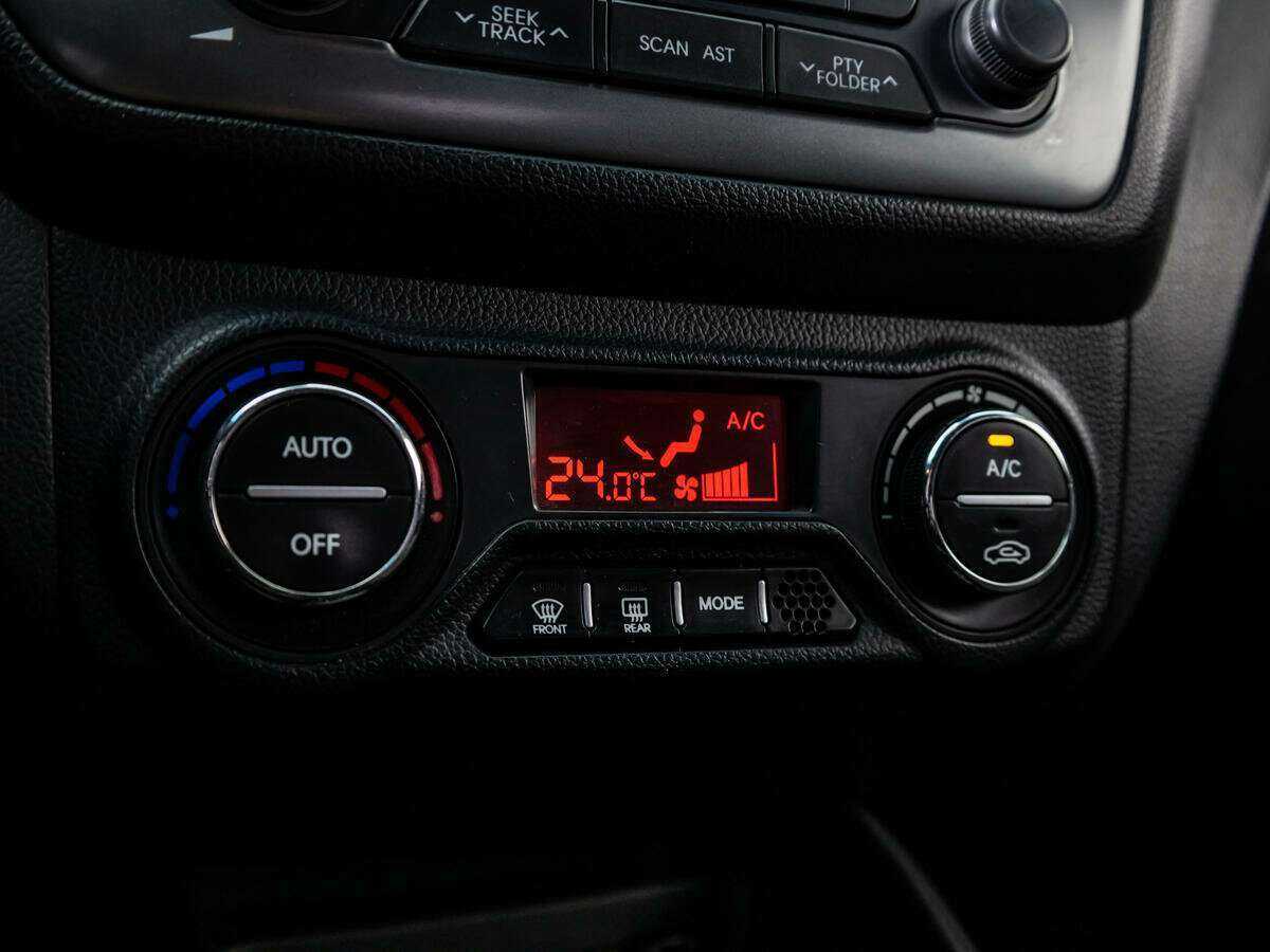 Купить Kia Rio с пробегом. Фото: #16