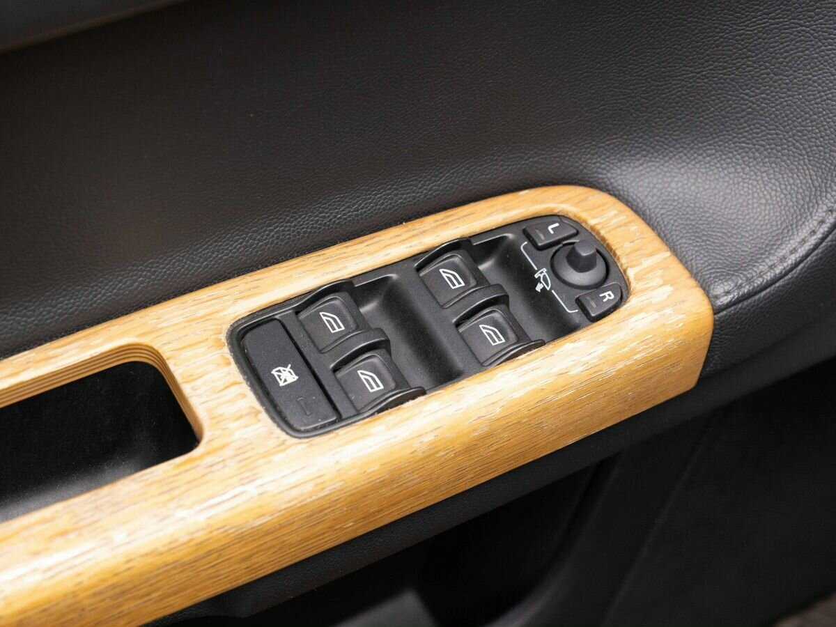 Купить Volvo V50 с пробегом. Фото: #14