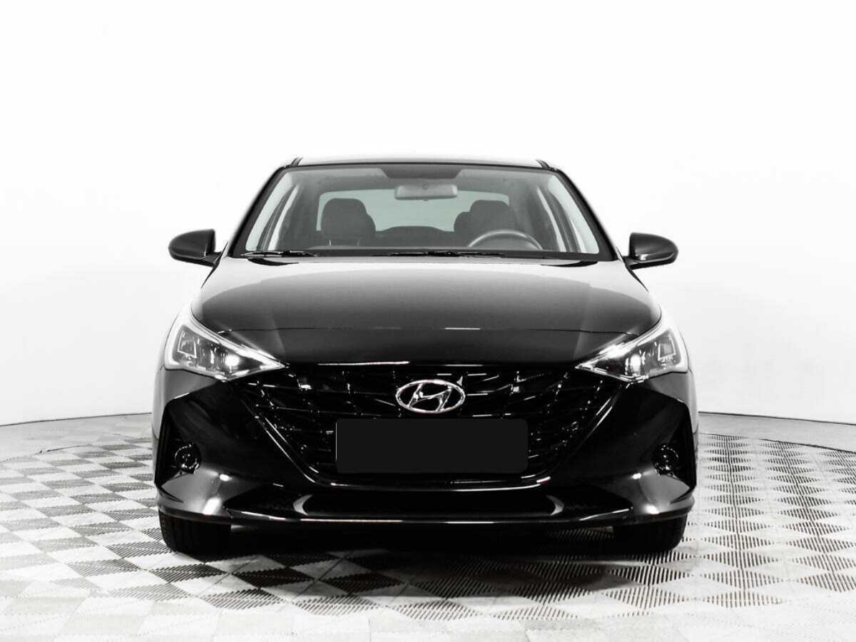 Купить Hyundai Solaris с пробегом. Фото: #1