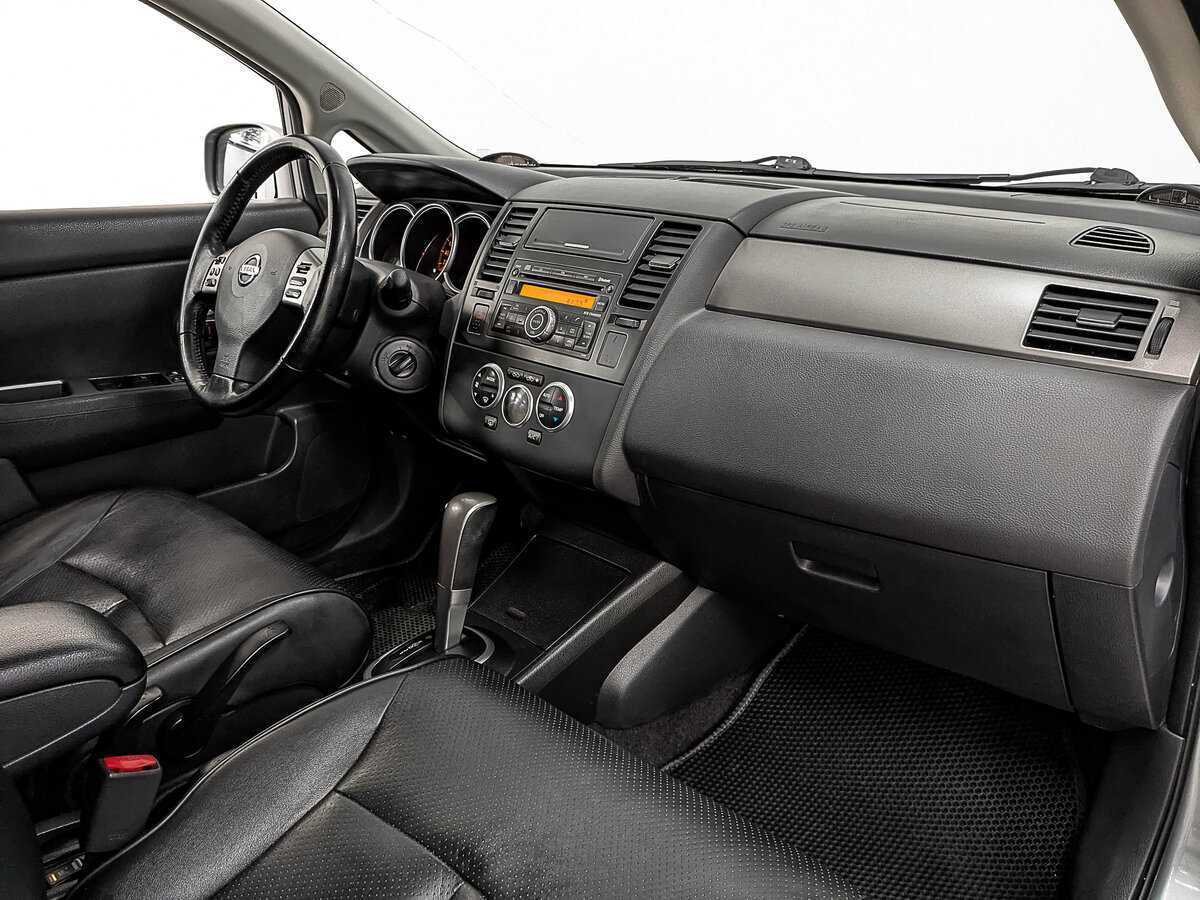 Купить Nissan Tiida с пробегом. Фото: #12