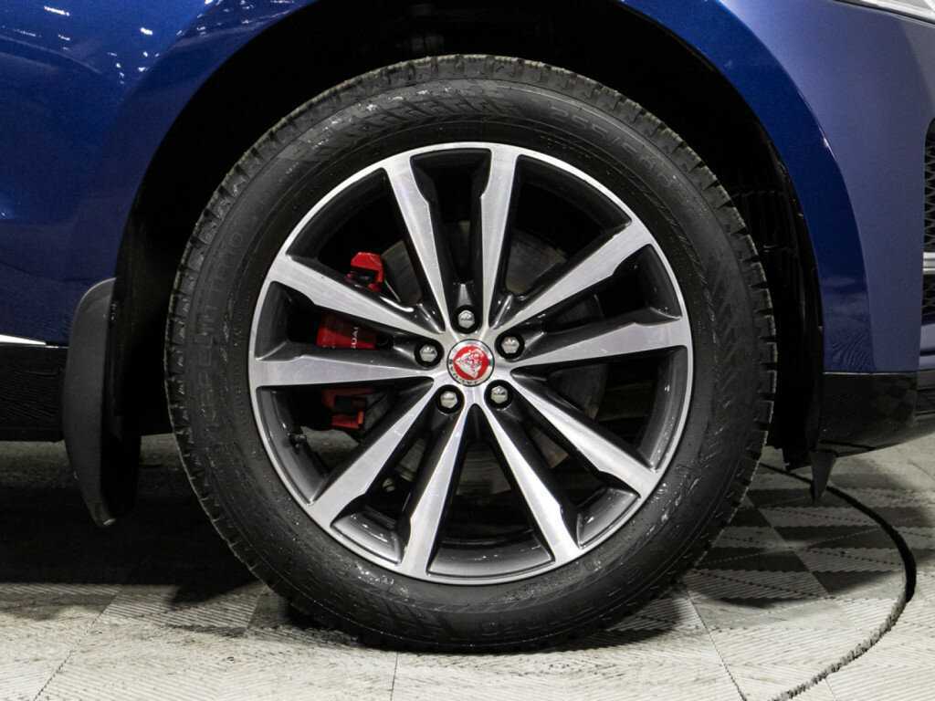 Купить Jaguar F-Pace с пробегом. Фото: #34