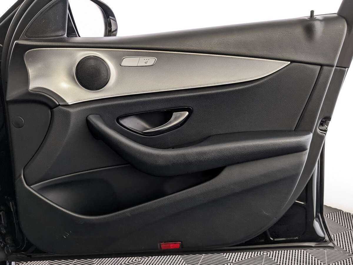 Купить Mercedes-Benz E-Класс с пробегом. Фото: #19