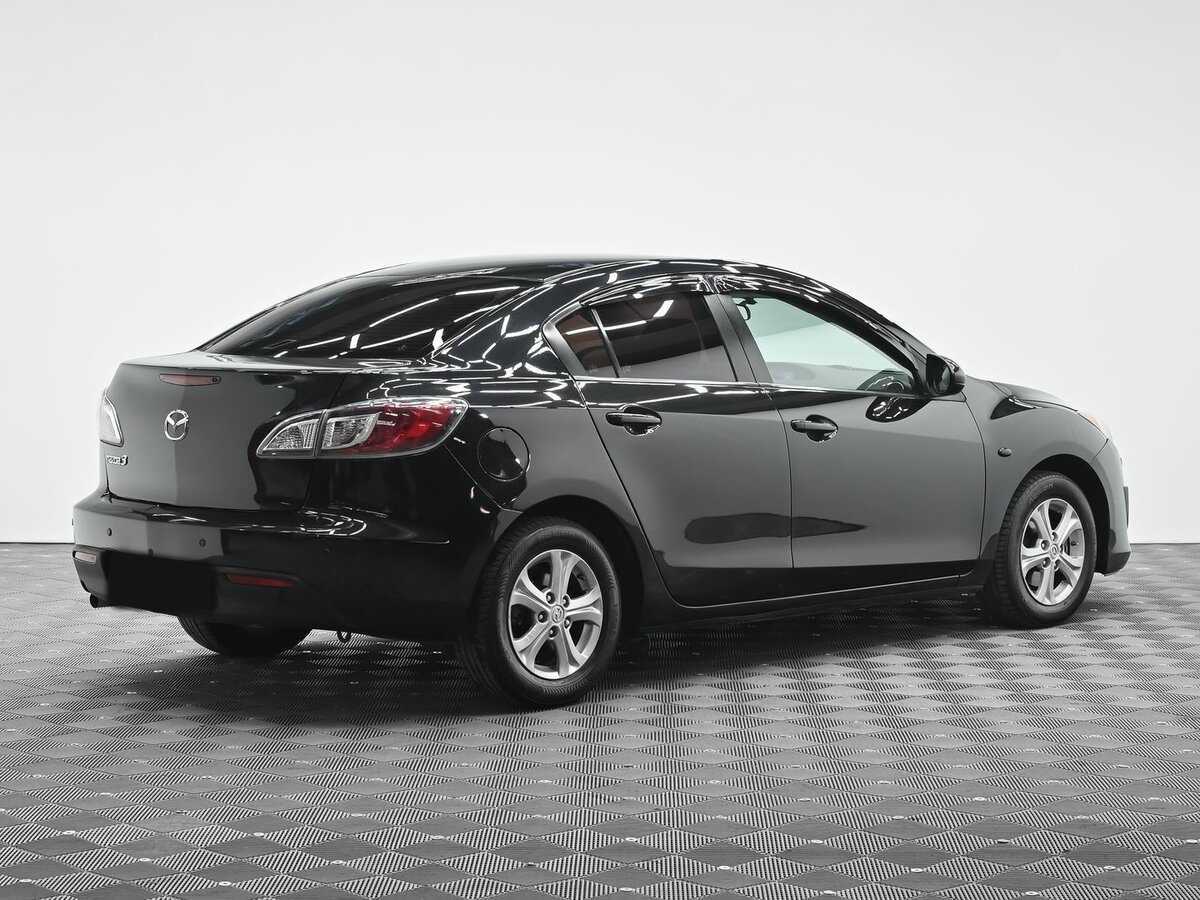 Купить Mazda 3 с пробегом. Фото: #2