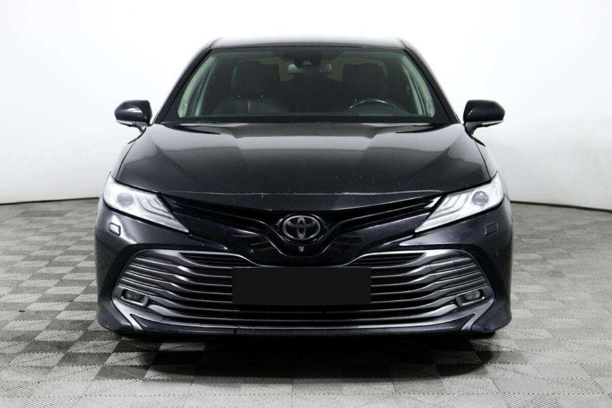 Купить Toyota Camry с пробегом. Фото: #1