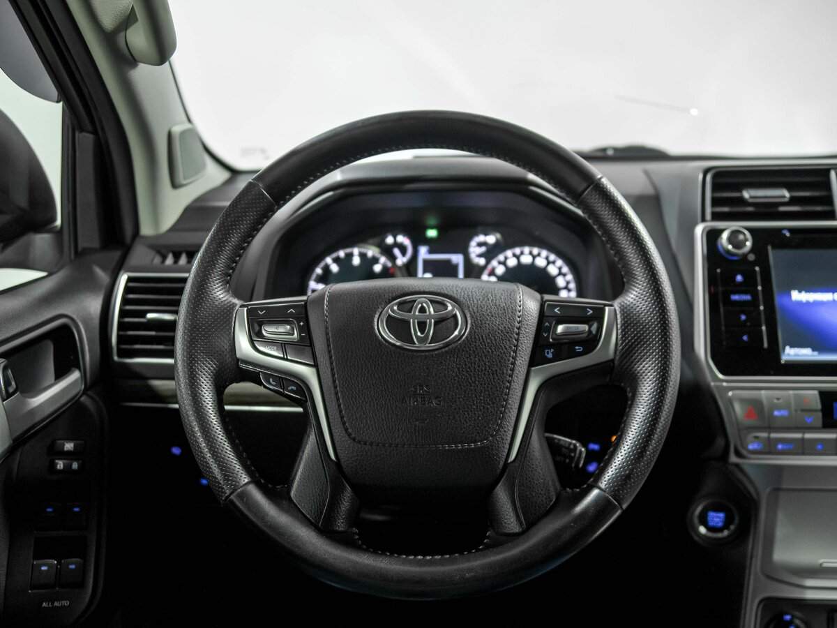 Купить Toyota Land Cruiser Prado с пробегом. Фото: #8