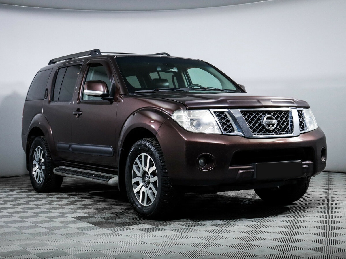 Купить Nissan Pathfinder с пробегом. Фото: #2