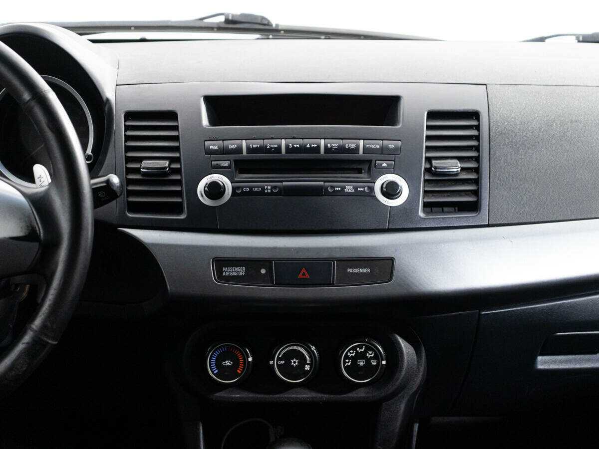 Купить Mitsubishi Lancer с пробегом. Фото: #13
