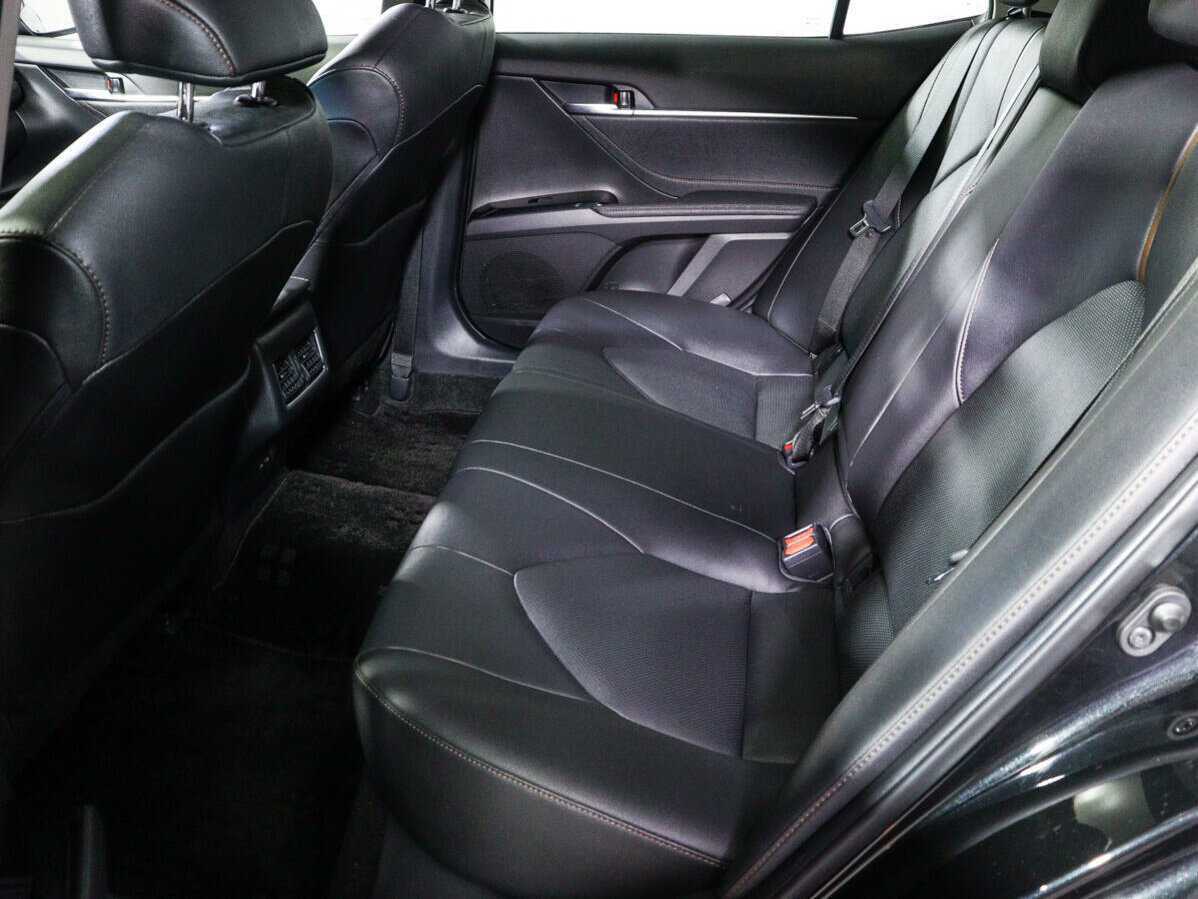 Купить Toyota Camry с пробегом. Фото: #7