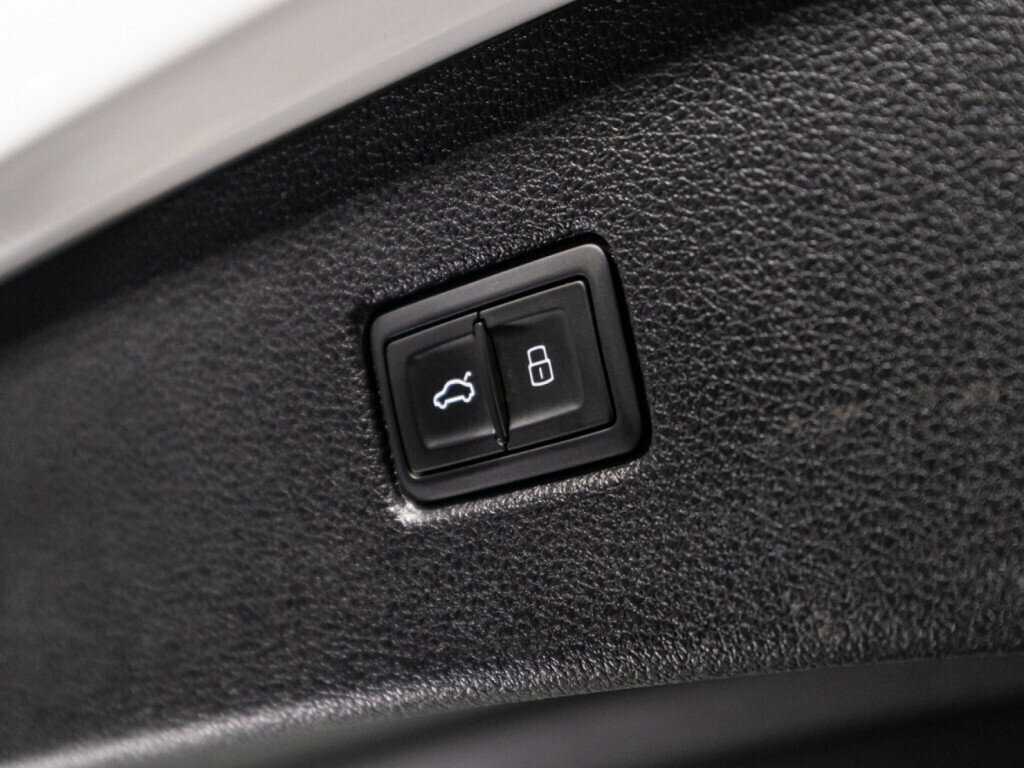 Купить Audi Q7 с пробегом. Фото: #14
