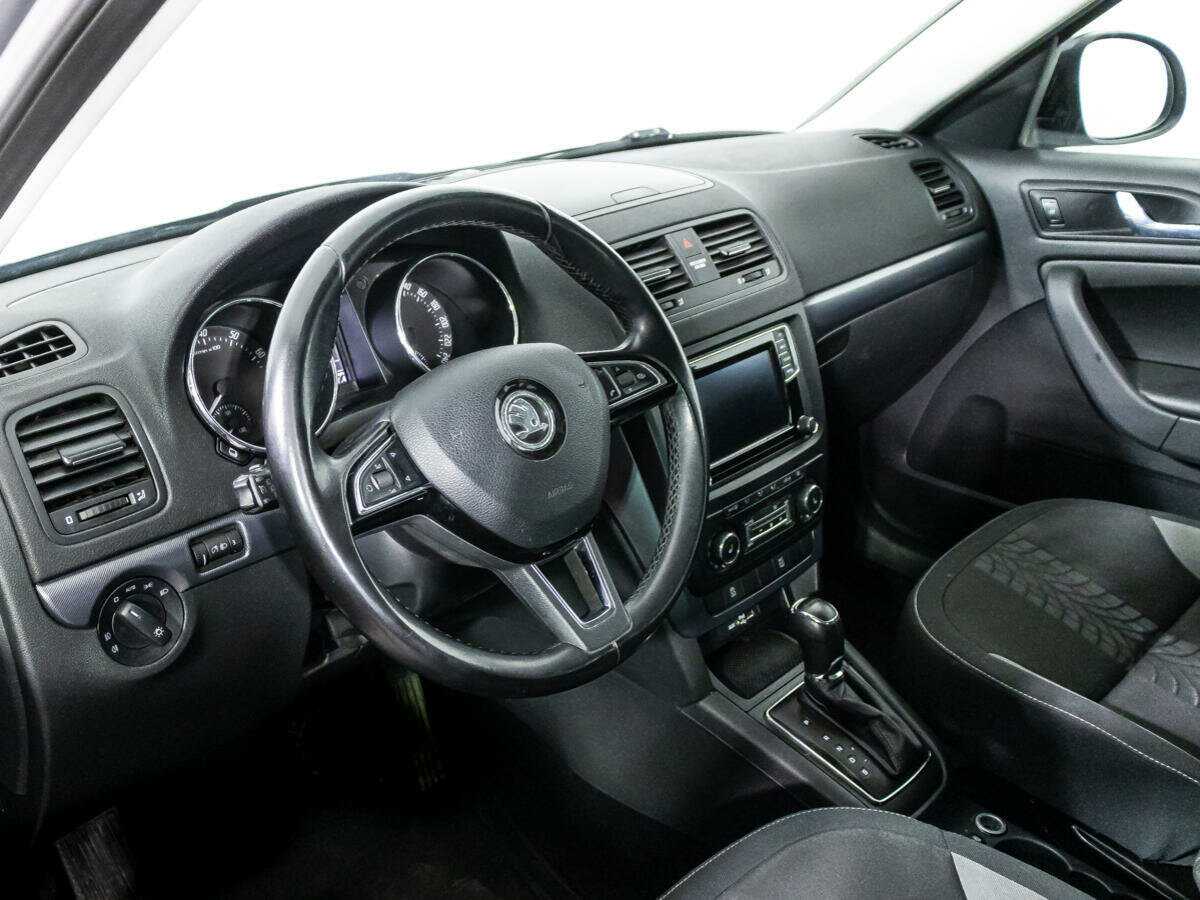Купить Skoda Yeti с пробегом. Фото: #10