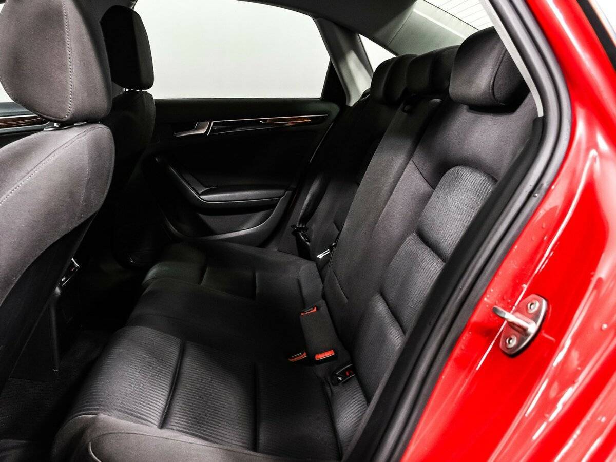 Купить Audi A4 с пробегом. Фото: #11