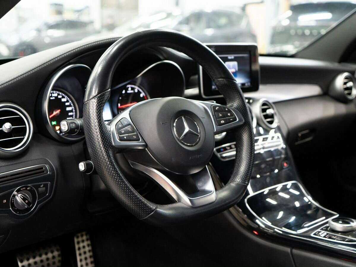 Купить Mercedes-Benz C-Класс с пробегом. Фото: #4