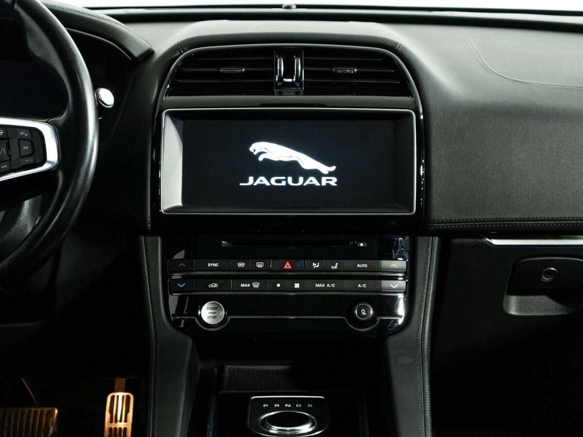 Купить Jaguar F-Pace с пробегом. Фото: #13