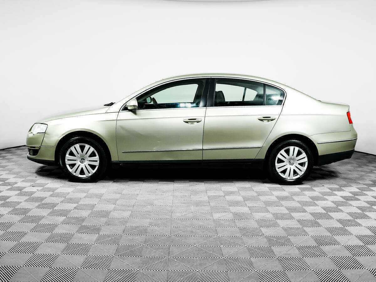 Купить Volkswagen Passat с пробегом. Фото: #7