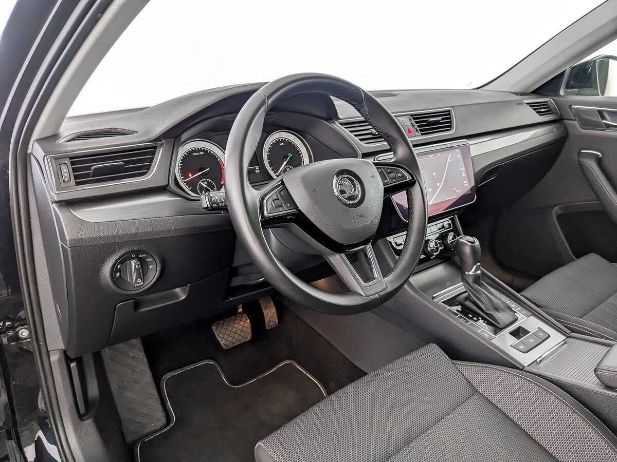 Купить Skoda Superb с пробегом. Фото: #11