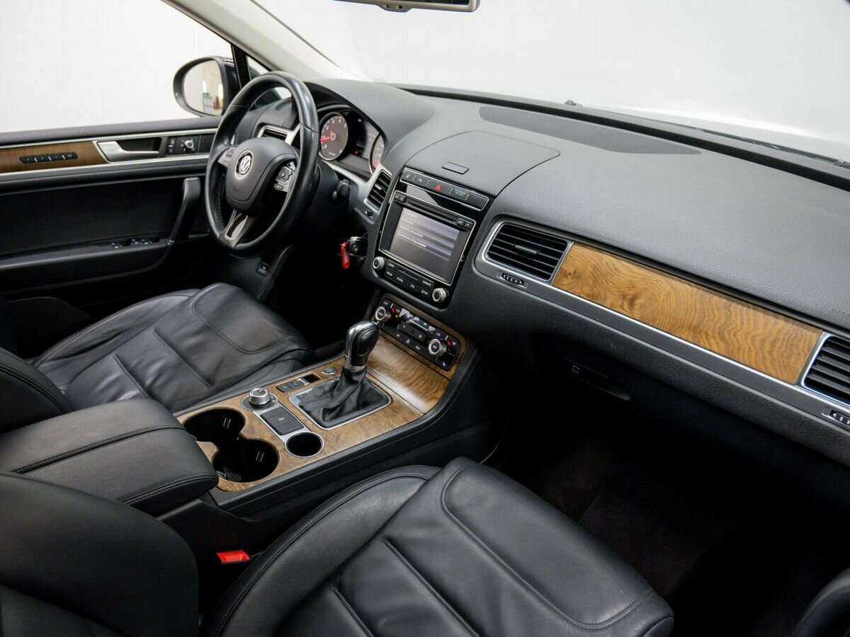 Купить Volkswagen Touareg с пробегом. Фото: #6
